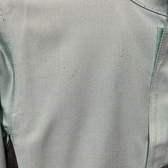 XS Mint green DC ski jacket. 10,000 MM Waterproof. Many pockets. Gently used. - Picture 5 of 17